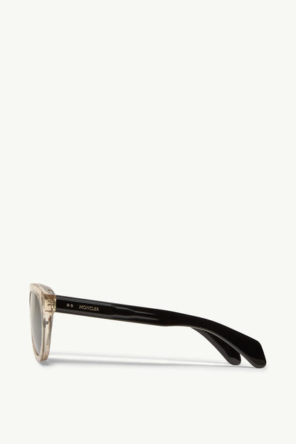 Shiny Transparent Off-white